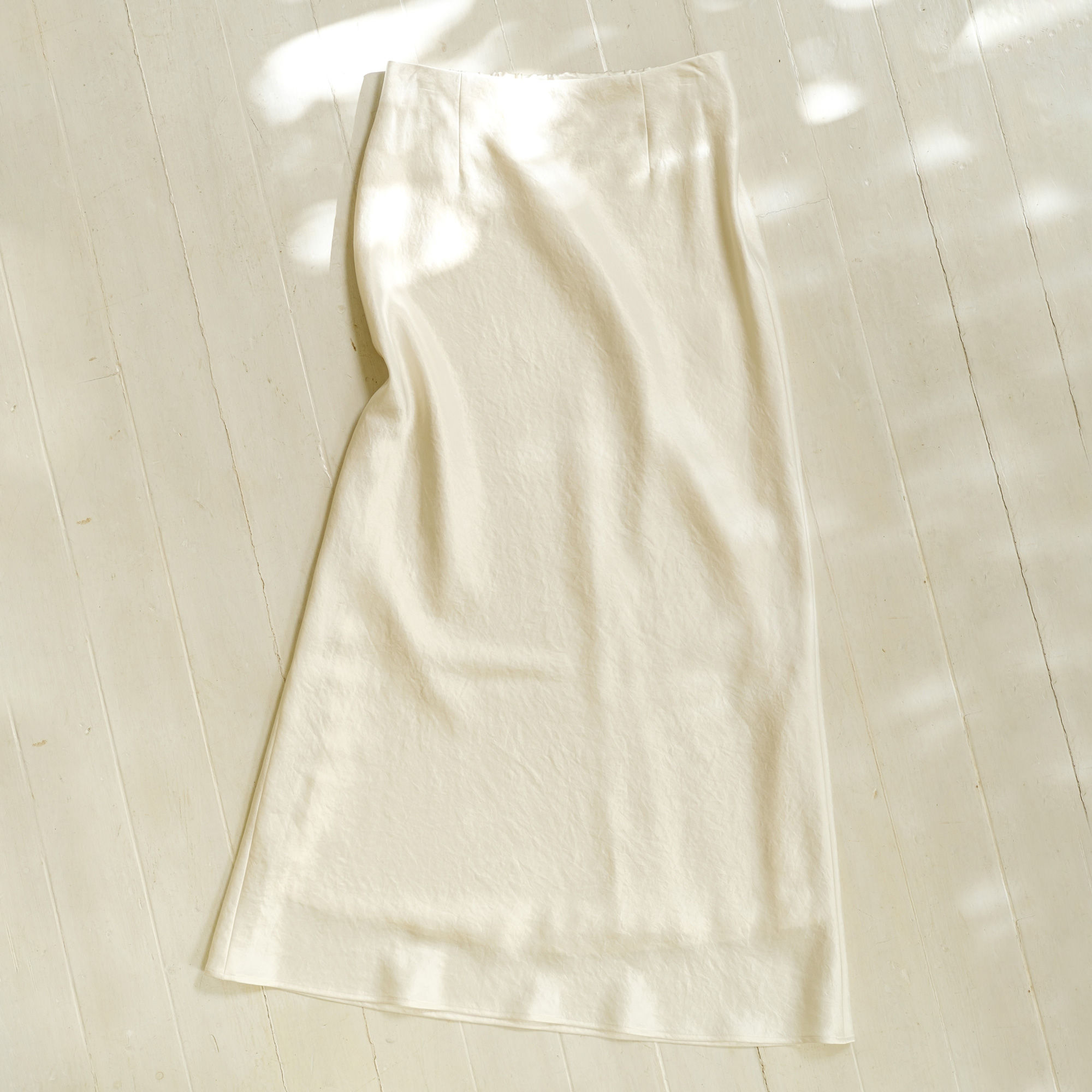 #07 　SACRA　　TRICE SATIN スカート