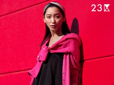23