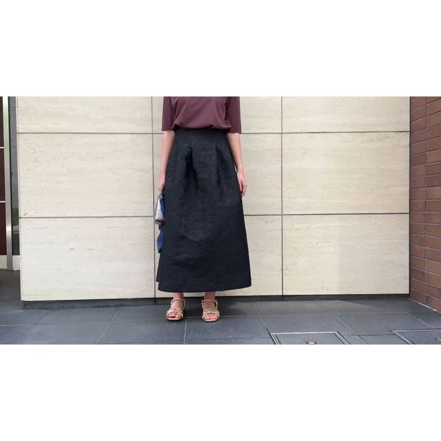 未使用　イークラットジャケット➕おまけですスカート ショートジャケットとスリットスカートのゴージャスな