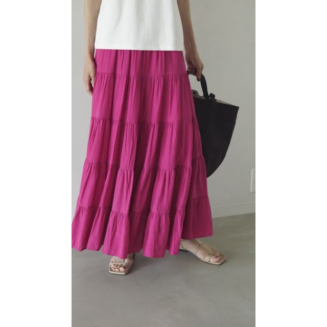 marjour(マージュール)のMAGENTA TIERED SKIRT通販 eclat premium