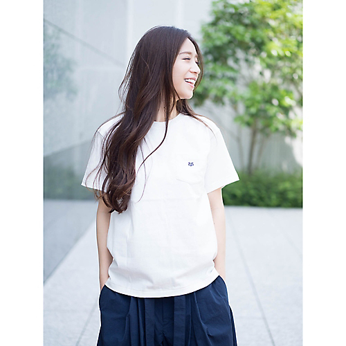 特集 Buyer S Voice バイヤー Noi ゆるく楽に着れてよし 洗濯しまくってよし コスパのいい無地tシャツを着こなそう 30代40代50代大人の通販 Happy Plus Store 特集 Buyer S Voice バイヤー Noi ゆるく楽に着れてよし 洗濯しまくってよし コスパのいい無地tシャツを着こなそう 30代40代50代大人の通販 Happy Plus Store