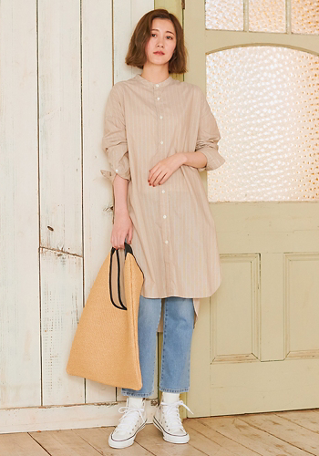 ロングシャツ×こなれジーンズで決める大人定番
