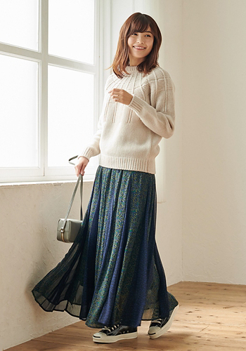 異素材を楽しむ上級者の大人コーデ
