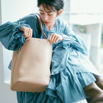 The daily edited mini best sale bucket bag