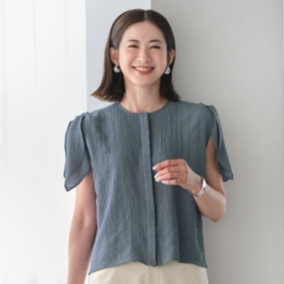 どの角度から見てもきれいに決まる、肩のリボンがお気に入り　【高垣麗子さんコラボ】【洗える】シボ感リボンスリーブブラウス