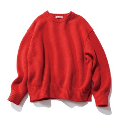 推し色コーデ｜赤いセーター