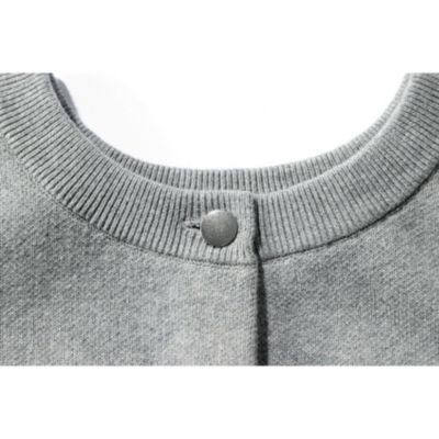 �����Ȃ��̃|�C���g�ɂȂ郁�^���{�^���t���j�b�g�B�O���[�ƃ��b�h�̓V���o�[