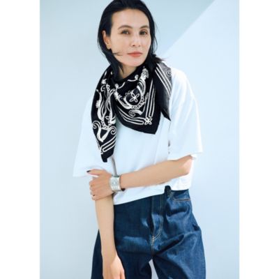 定番柄を刺繍でドレスアップ！　ぱっと上半身が華やぐ一枚　テープエンブロイダリーバンダナスカーフ