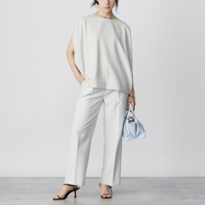 美脚効果抜群のストレート。旬の短丈シャツとバランスよく　とろみすっきり見えストレートパンツ