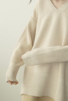 CLANE(クラネ)のW FACE CUT NECK WIDE KNIT TOPS通販 | mirabella