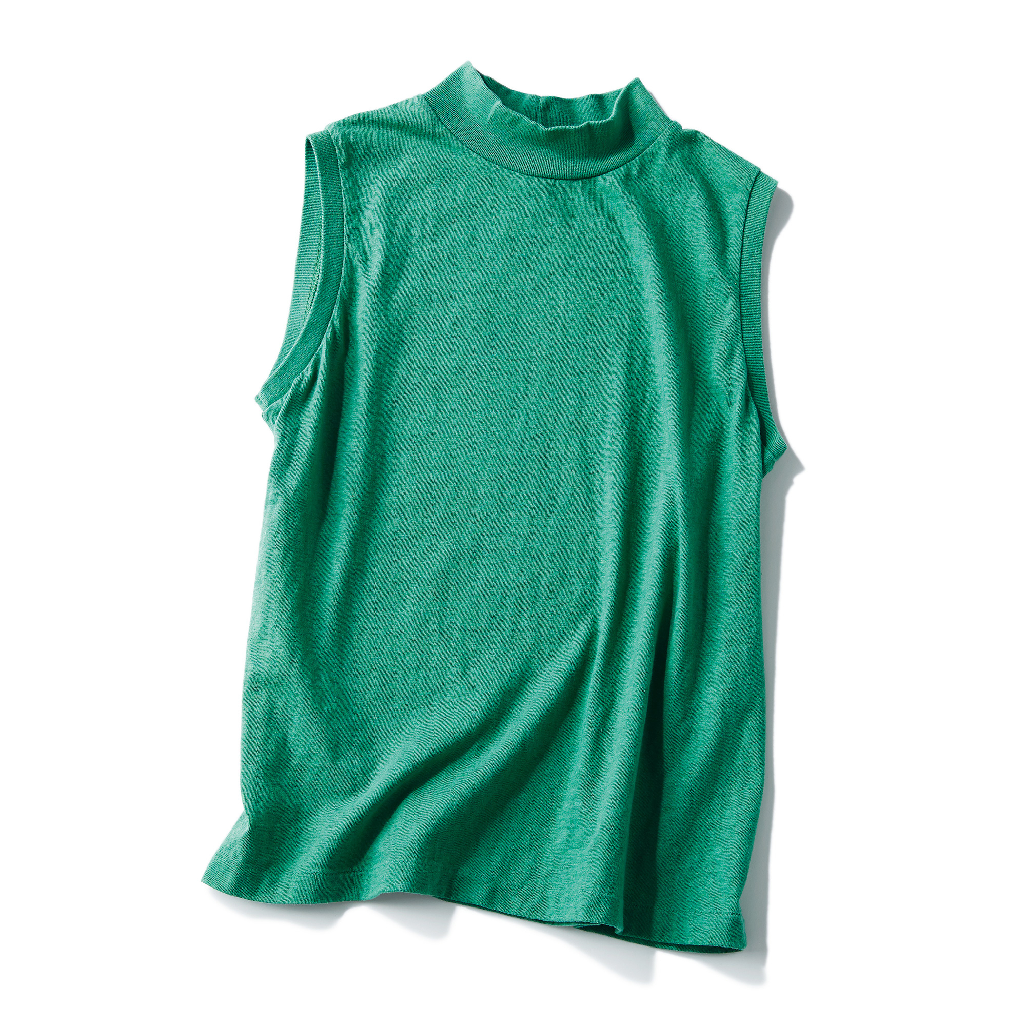 トレンドのモックネックでしゃれ感アップ！FilMelangeのノースリーブTシャツ