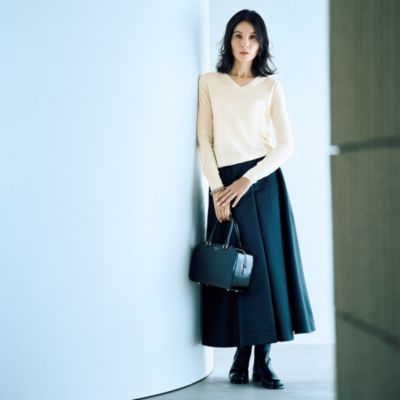 直接素肌で堪能したい こだわりの着心地　シルクカシミヤ混浅Vネックニット