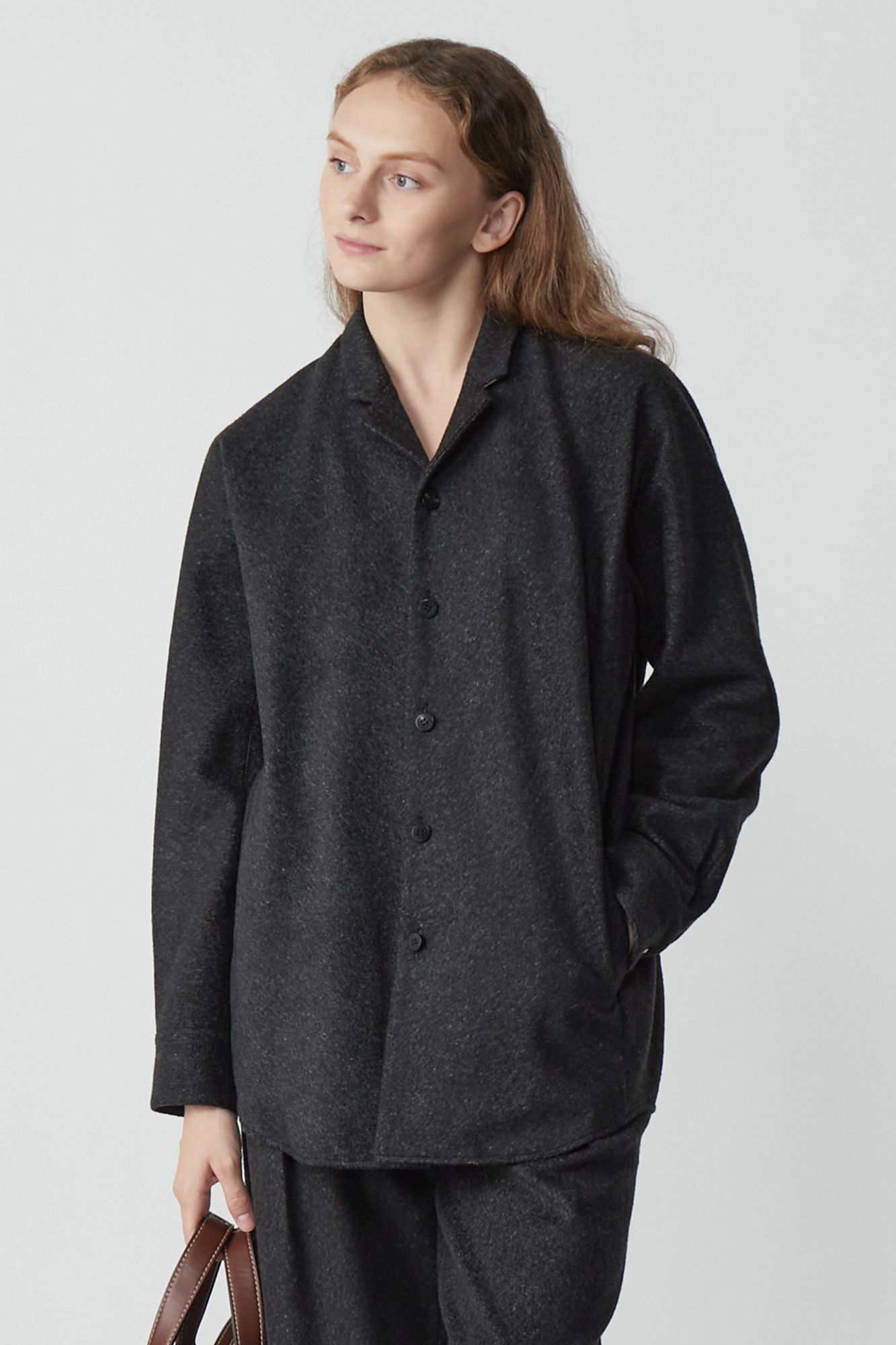  OVERCOAT(オーバーコート)/DOLMAN SLEEVE TOP WITH NOTCHED COLLAR IN WOOL FLANNEL