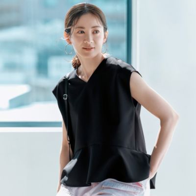メゾン エムアイディー maison m,i,d, ペプラムトップス M7days(エムセブンデイズ)のVネックペプラムブラウス通販