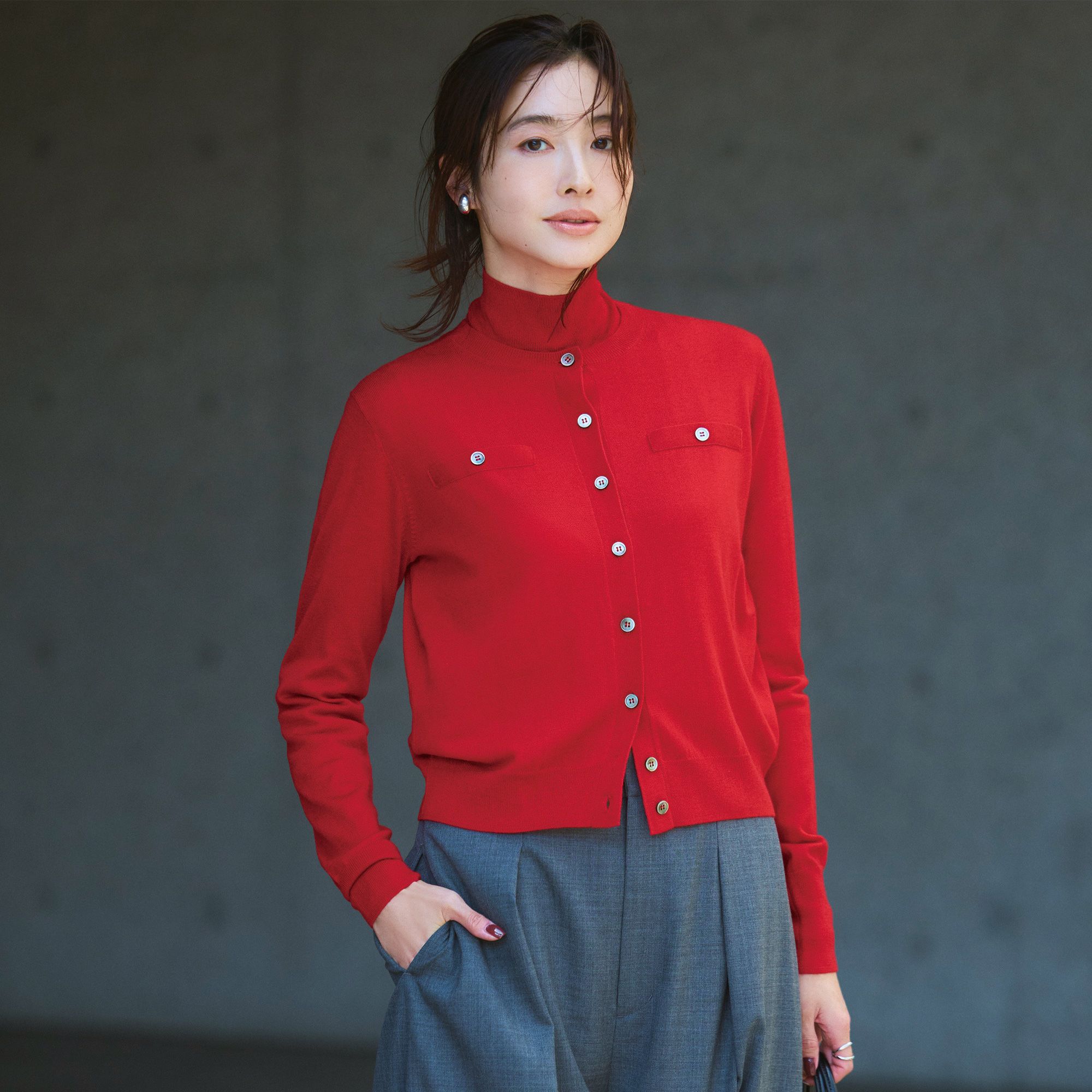 フェイクポケットつきカーディガン