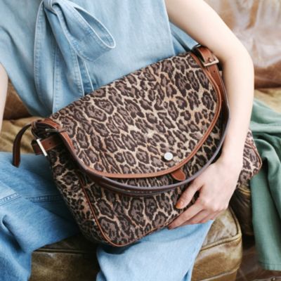 ★美品 A VACATION KIKI メッセンジャーバッグ ゼブラ A4収納可 A VACATION】KIKI ZEBRA | Whim Gazette(ウィム ガゼット