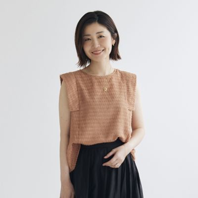 気になる肩〜二の腕をカバーしつつ、起毛したジャカード素材でほんのり甘さも　【tomomiyuさんコラボ】ジャカードスクエアトップス