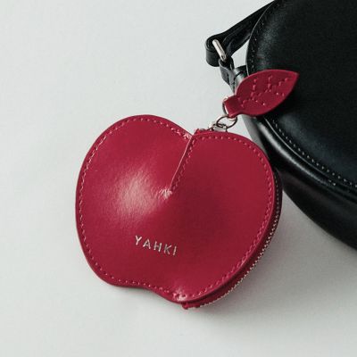 YAHKI(ヤーキ)のSMOOTHアップルコインケース通販 | 集英社HAPPY PLUS STORE