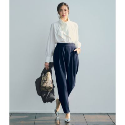あらゆる体型も着こなしもすっきり見せるこだわりつくしたテーパードシルエット　【脚長】【とろみ】【洗える】理想のお仕事テーパードパンツ