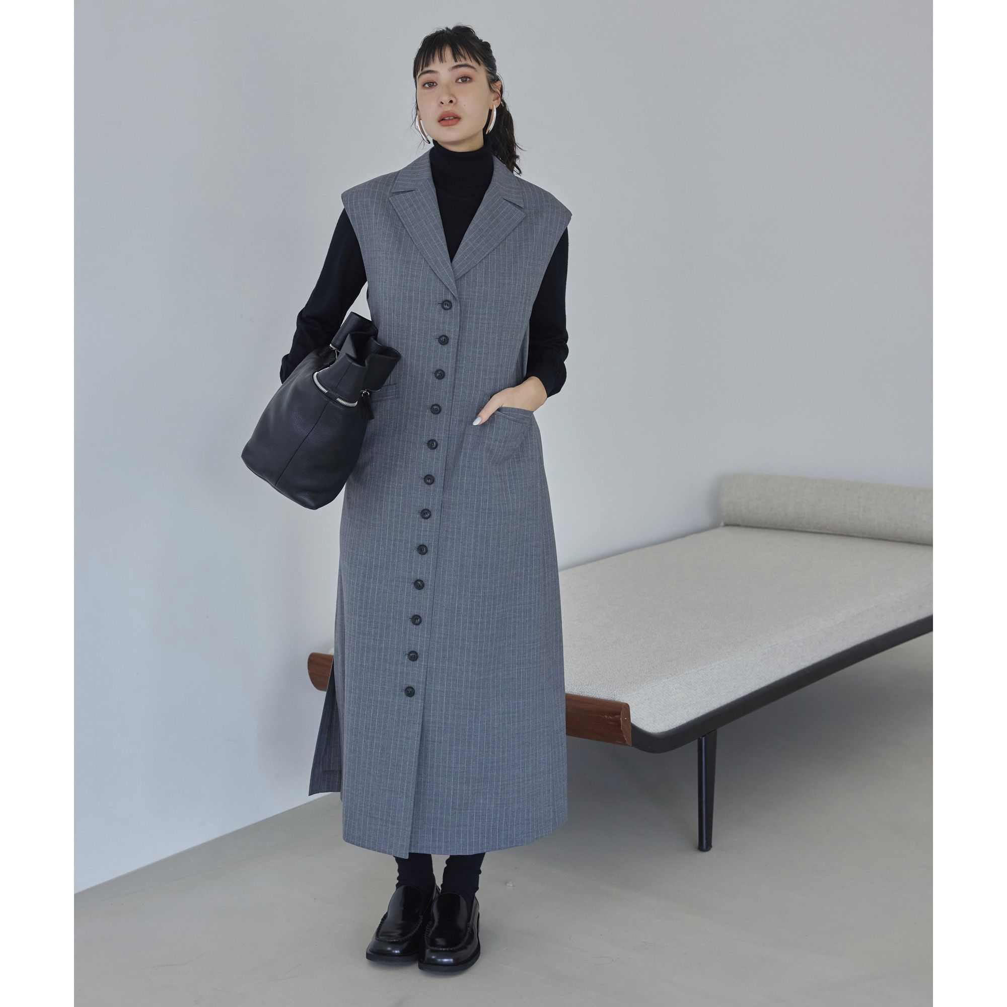 着用写真｜suadeo【神山まりあさんコラボ】コンパクトショートトレンチ￥30,800（税込）