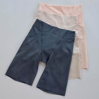 �A���_�[�E�F�A