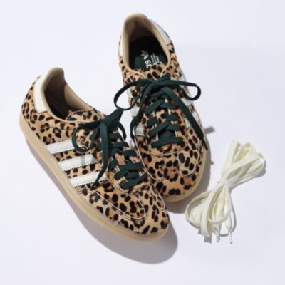 レオパード柄のハラコ素材が周囲の視線も独占！　SAMBA OG W