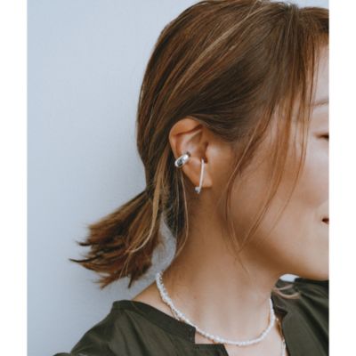 La Soeur(ラ・スール)のトパーズ＆パールフックイヤカフ（シルバー