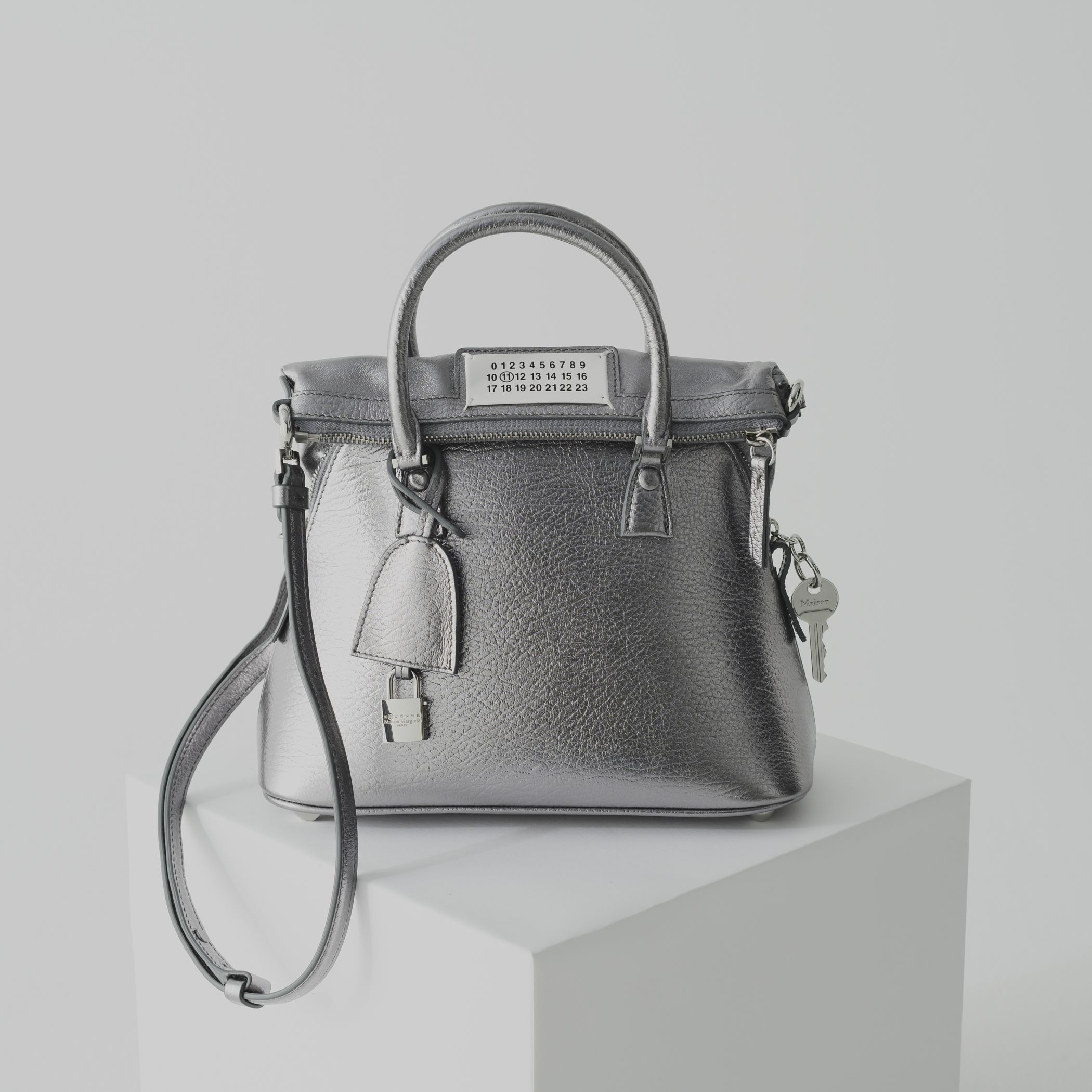 人気ブランドで見つける　mirabella名品図鑑 Vol.2　MAISON MARGIELA
