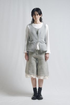 ピリングス　ニット　グレー ピリングス（PILLINGS）、穴があいたぼろぼろのニットに込めた