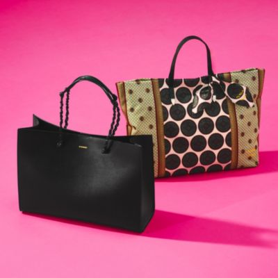 JIL SANDER・TANGLE SHOPPING EW・¥316,800 / TOGA TOO・Print tote bag・¥31,900