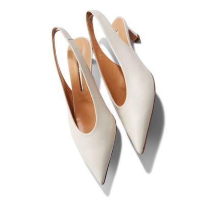 BRENTA
Sling back 40mm heel pointed toe
¥46,200