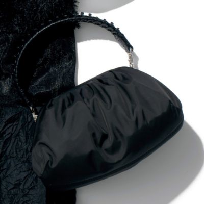 太ストラップもつけちゃいました！ 軽く華やぐ艶ナイロンの別注バッグ　【宮崎桃代さん別注】Dumpling Mini／ナイロンバッグ