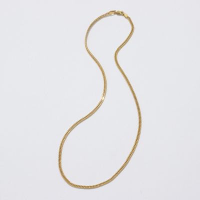 田丸麻紀さんが着る「マディソンブルー」の春の格上げ服