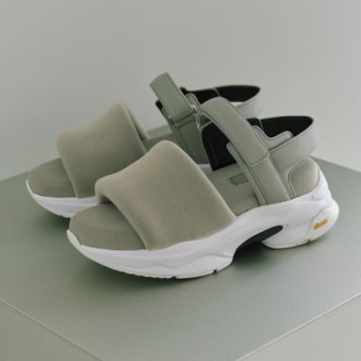【大幅値下げ】PIPPICHIC ホワイトサンダル 定価42,120 PIPPICHIC(ピッピシック)のLuke Separate 23通販 | 集英社HAPPY