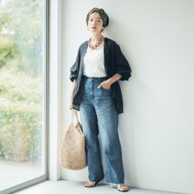 五明祐子さん愛用 Nicolas Lainas ブラック トングサンダル 五明祐子さんセレクト】“旅”気分を盛り上げるアイテムをご紹介