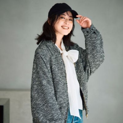 片方リボン結びのアレンジでほんのりハンサムなムードを備えて　【徳原文子さんコラボ】シボ感ボウタイブラウス