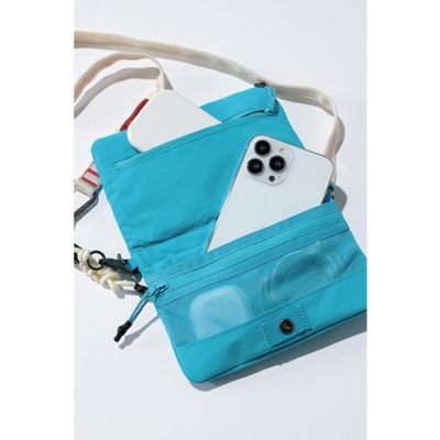 topologie スマホ　サコッシュ　ストラップ付き Phone_Sacoche_TPLG_Red.jpg?v=