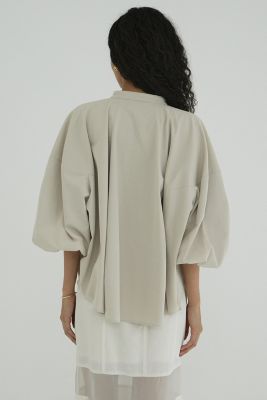 CLANE(クラネ)のVOLUME SELEEVE STAND NECK SHIRT通販 | 集英社