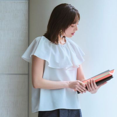 顔まわり着映えるトップスに吸水速乾の機能性をプラス　COOLMAX（R）ラッフルブラウス