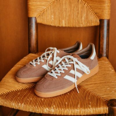 �A�[�X�X�g���[�^�^�I�t�z���C�g�^�K��