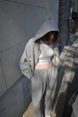 パンツ CLANE LOGO SWEAT TUCK WIDE PANTS CLANE(クラネ)のLOGO SWEAT TUCK WIDE PANTS通販 | 集英社HAPPY