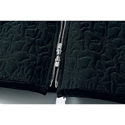 上下どちらからも開閉できるシルバーのダブルファスナー