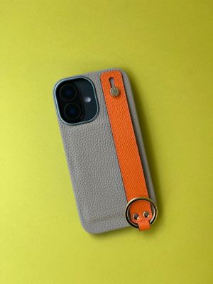 BONAVENTURA(ボナベンチュラ)の【SPURSHOP別注】iPhone 16