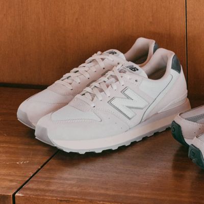 New Balance(ニューバランス)のWL996T通販 | 集英社HAPPY PLUS STORE