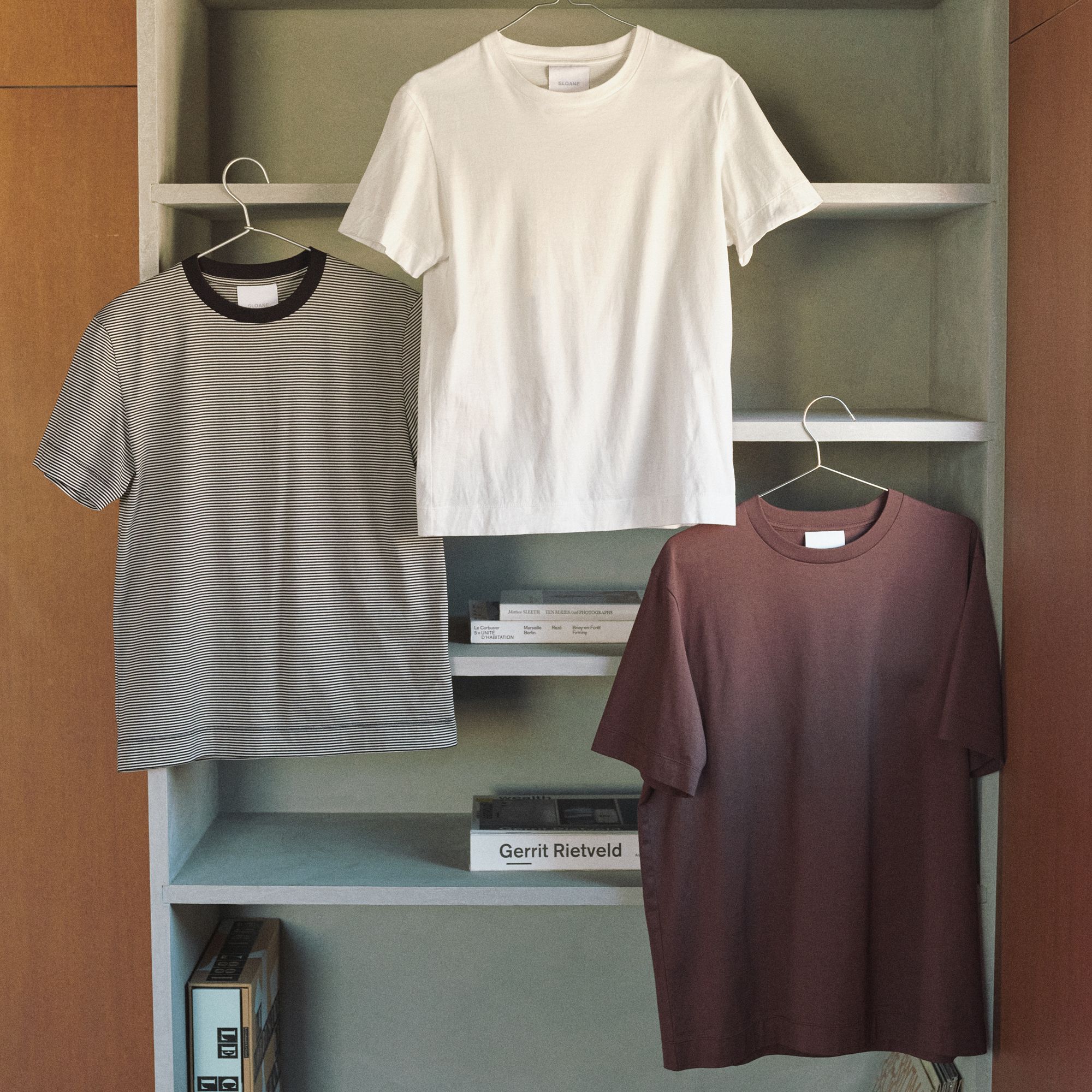 今、売れているのはこれ！Tシャツ・カットソー売れ筋ランキングTOP10【40代ファッション】