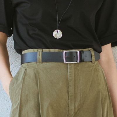 シンプルながら引き締め力絶大なスクエア太ベルト　【福田麻琴さんセレクト】3.5cm幅スクエアバックルベルト