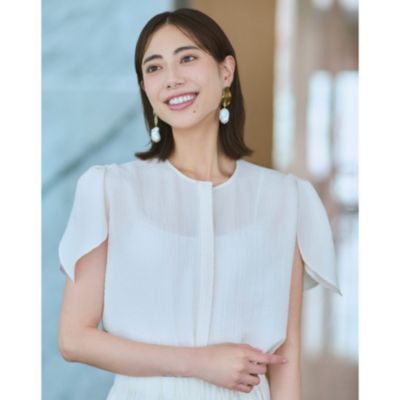 どの角度から見てもきれいに決まる、肩のリボンがお気に入り　【高垣麗子さんコラボ】【洗える】シボ感リボンスリーブブラウス