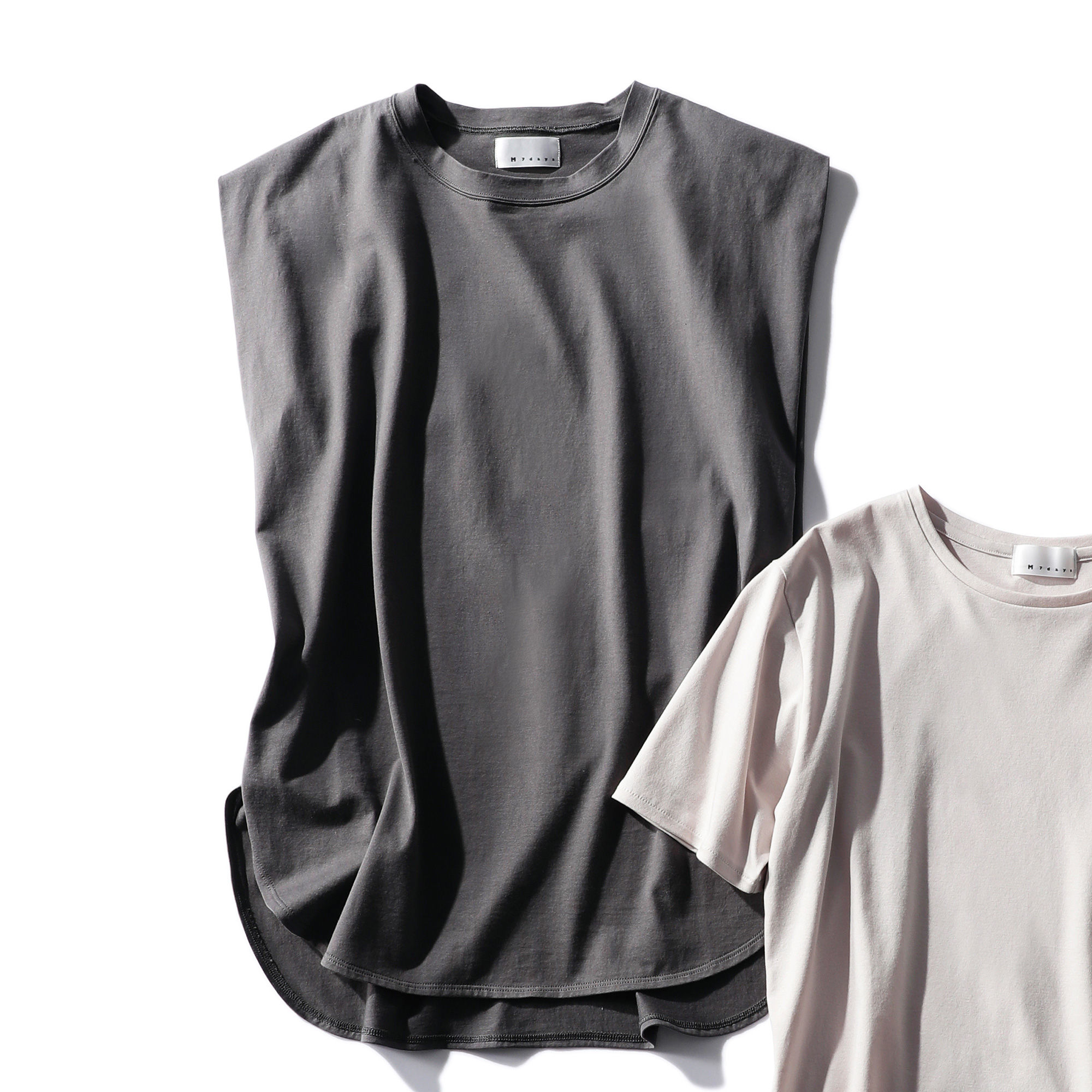 M7days (エムセブンデイズ)
【松村純子さんコラボ】ノースリーブTシャツ
￥8,800