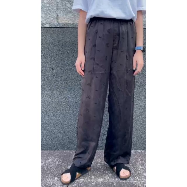 TICCA(ティッカ)の【洗える】フラワーエンブロイダリーパンツ