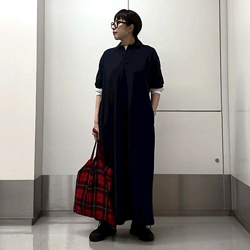 モデル身長:164cm/ネイビー/着用サイズ:ロング丈